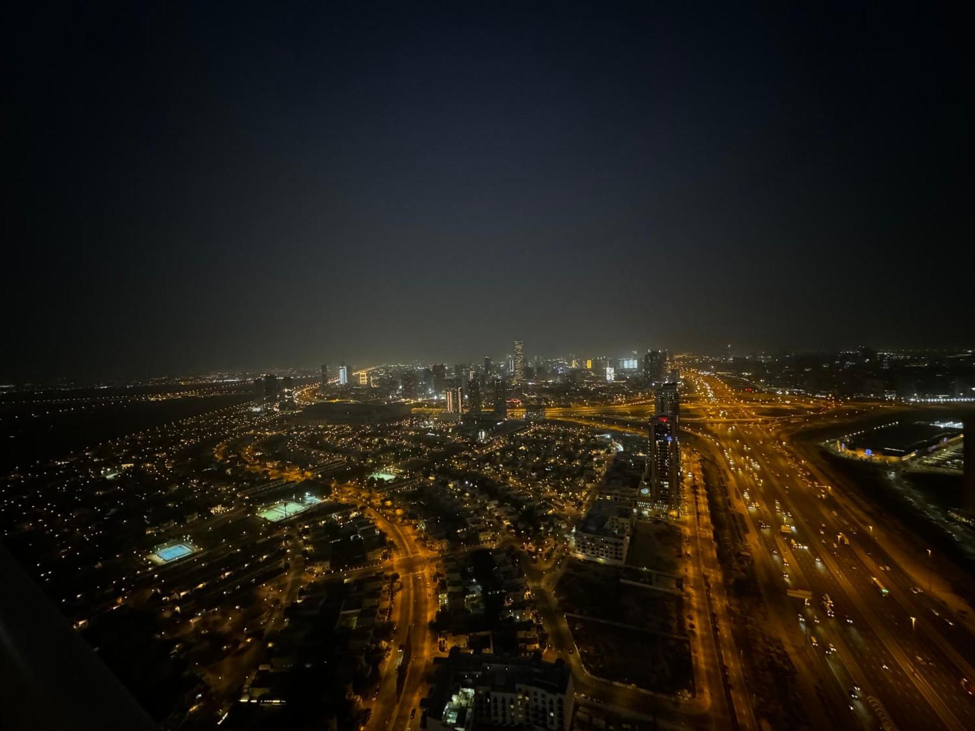 Adagio Jumeirah Village Triangle Дубай Экстерьер фото